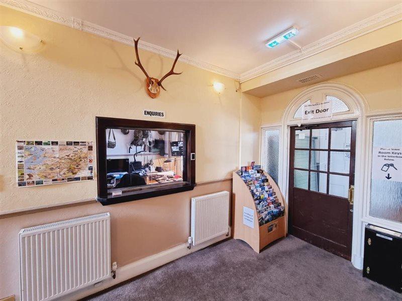 Roy Bridge Hotel Roybridge Bagian luar foto